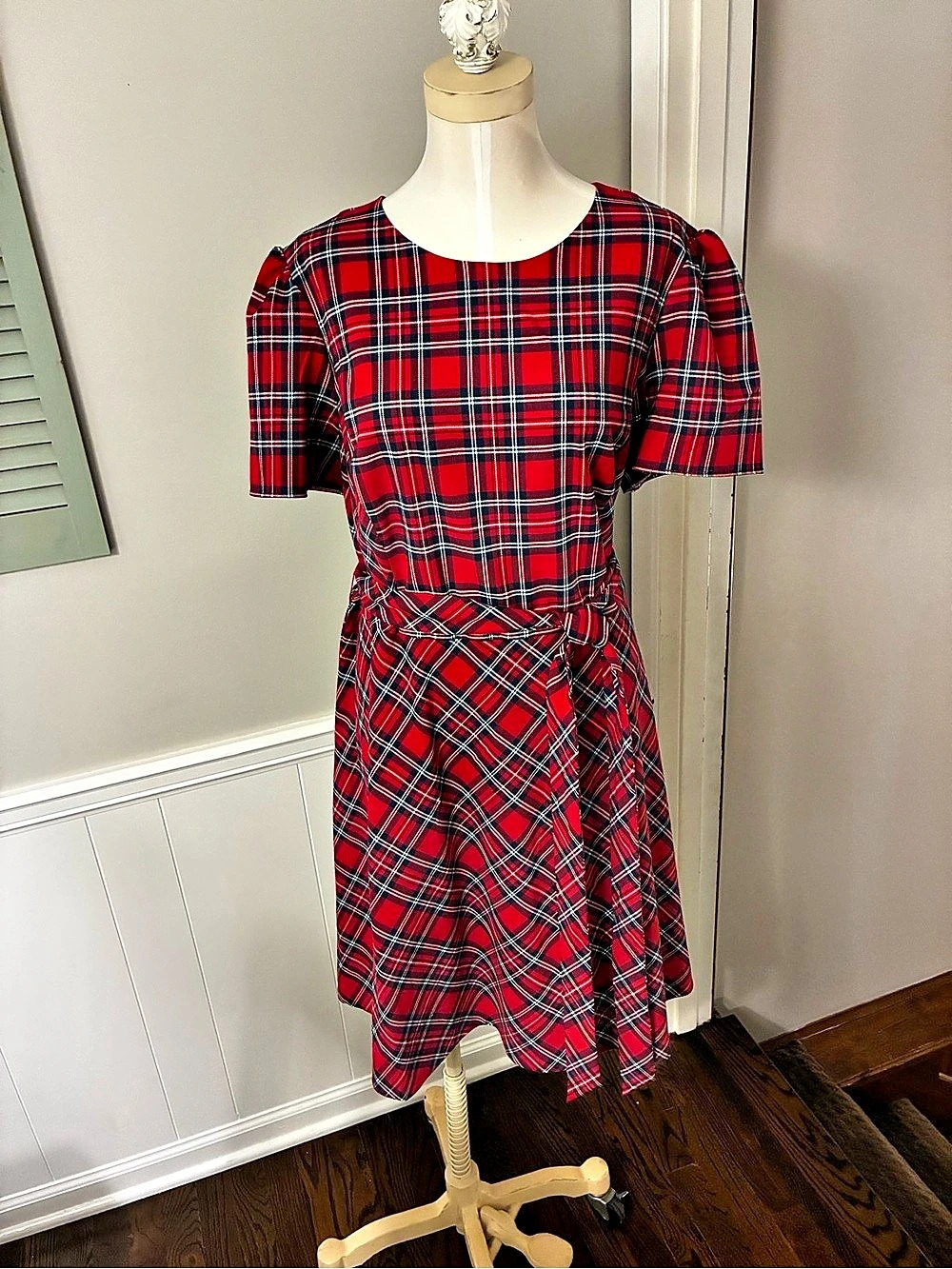 Draper James Angie Check Bow Waist Love Circle Dress In Lipstick Red Plaid